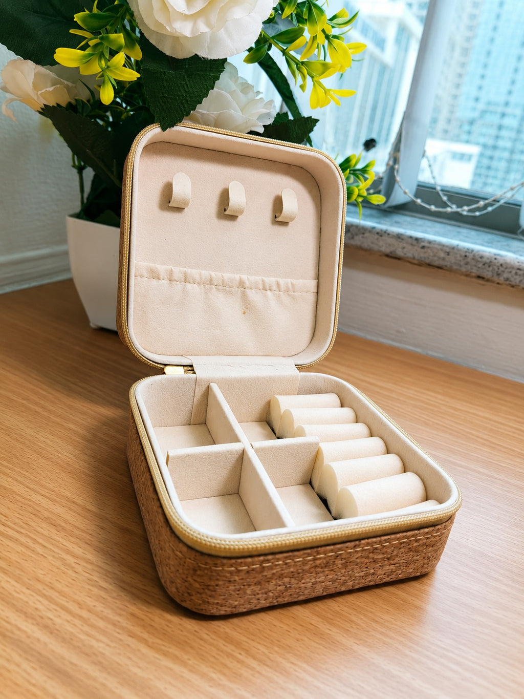 Premium Travel Jewelry Organizer Box with Zipper | Portable Ring, Earring & Necklace Storage Case | Gift Mitra