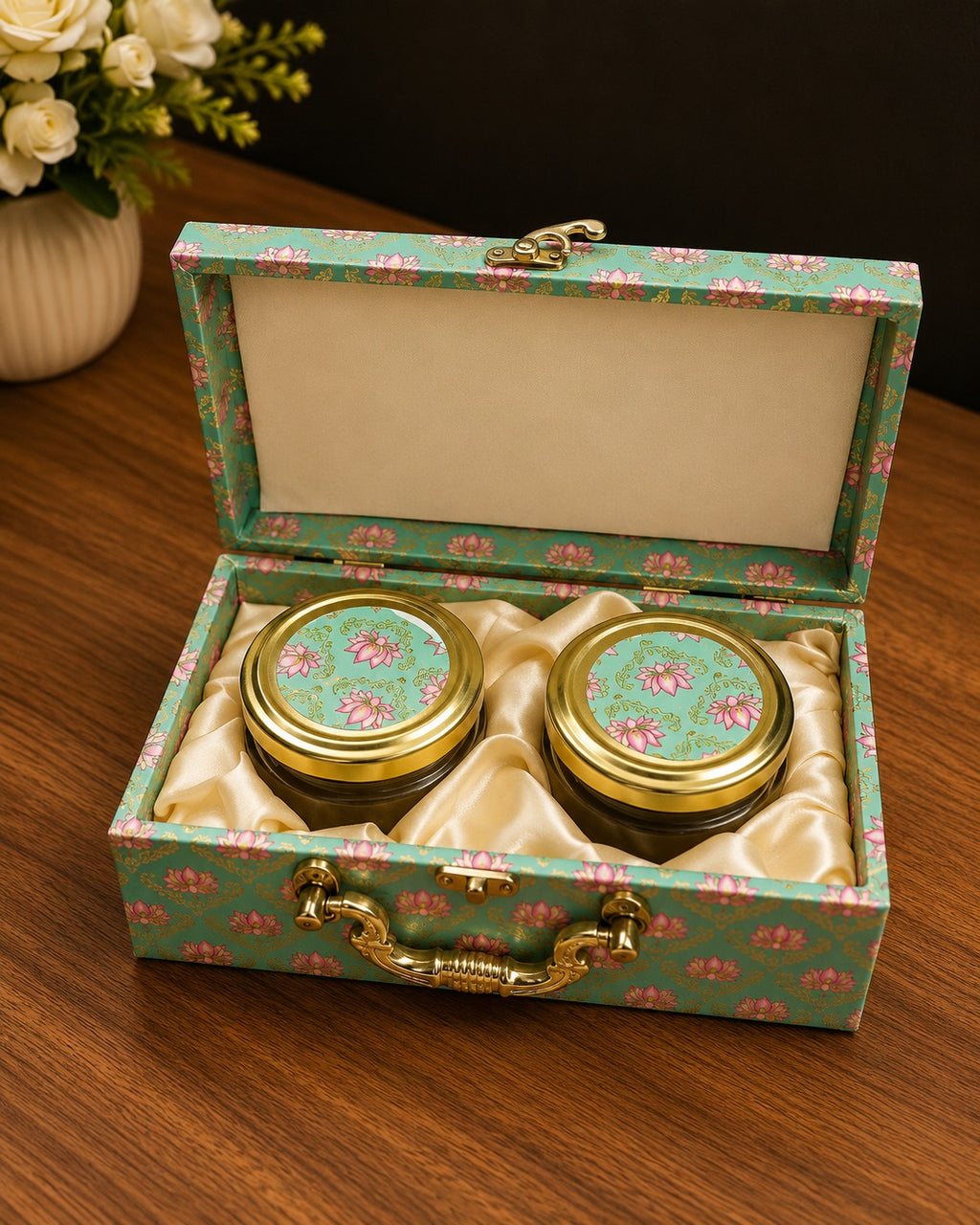 Two Jars Trunk Box